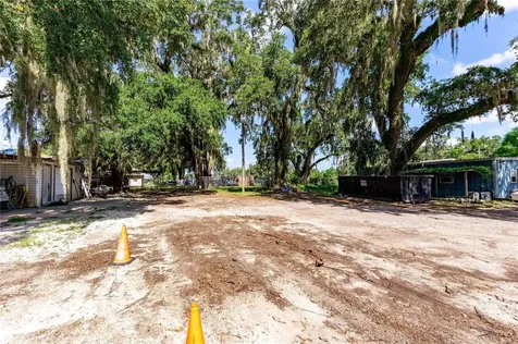 1503 Lakeview Avenue Seffner FL 33584