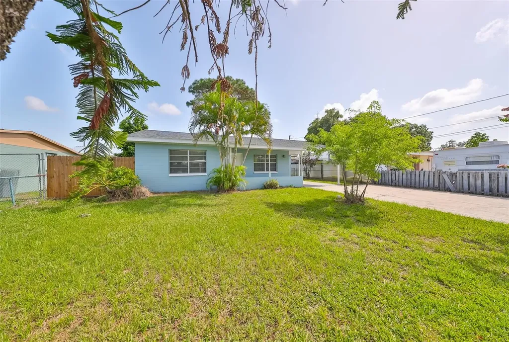 3907 W Flora Street Tampa FL 33614