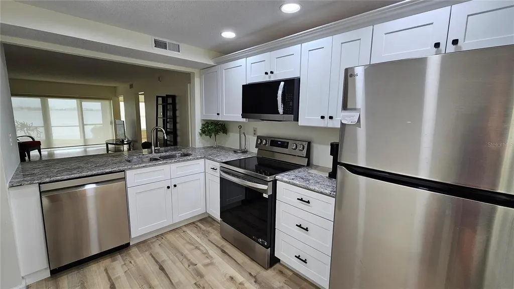 6177 Sun Boulevard St Petersburg FL 33715