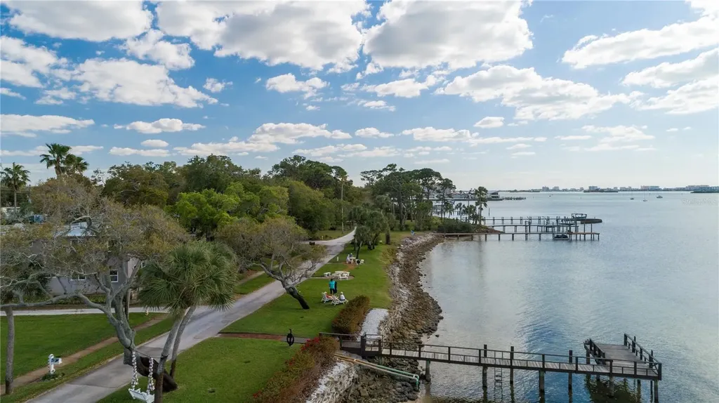 1129 Victoria Drive Dunedin FL 34698