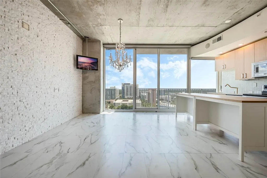155 S Court Avenue Orlando FL 32801