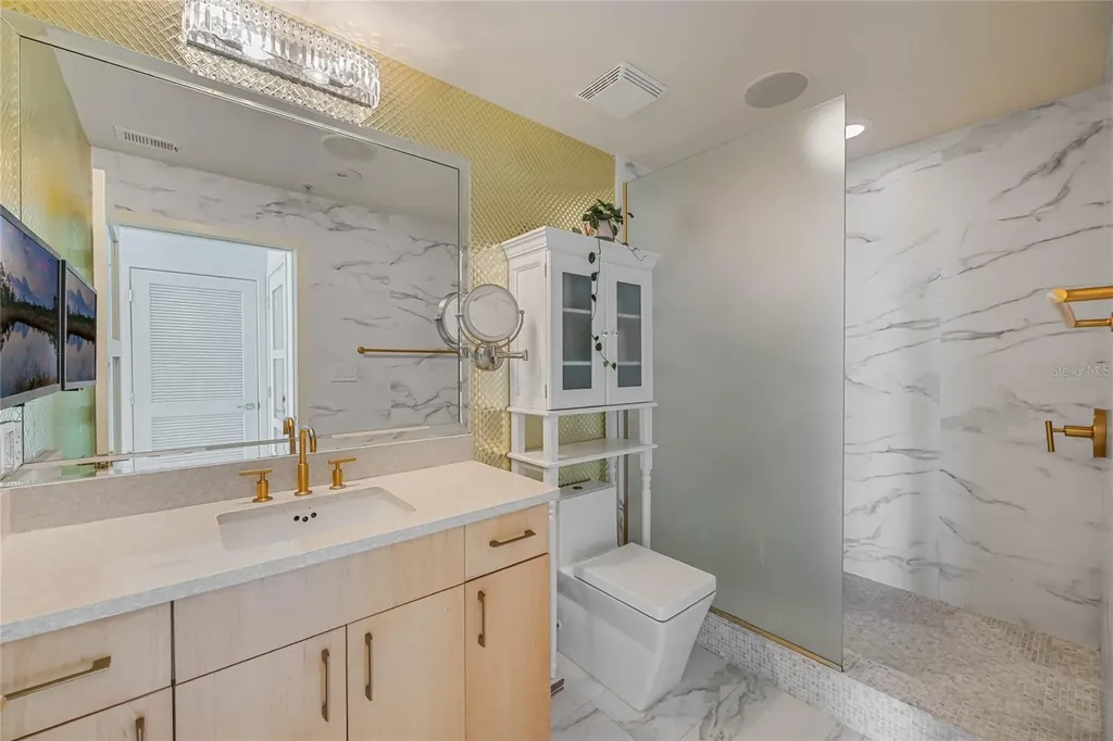 155 S Court Avenue Orlando FL 32801