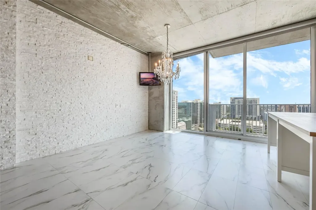 155 S Court Avenue Orlando FL 32801