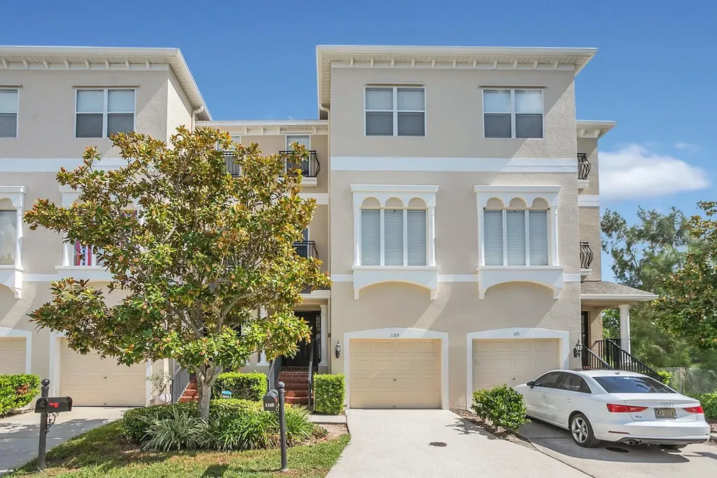 1189 Venetian Harbor Drive NE St Petersburg FL 33702