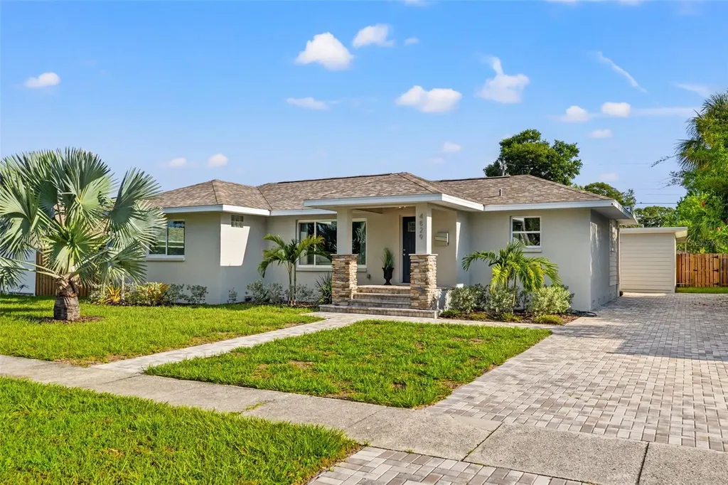 4829 12th Avenue N St Petersburg FL 33713