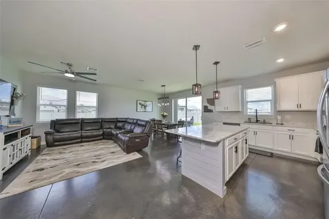 13525 Palmera Vista Drive Riverview FL 33579