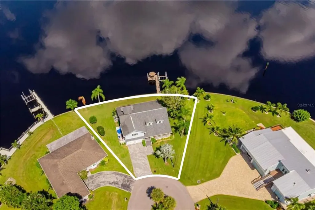 1943 Bahama Avenue Fort Myers FL 33905