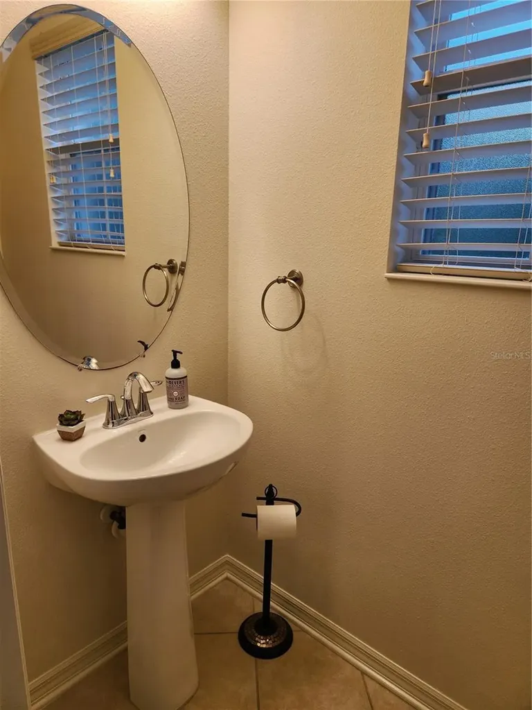 8119 Villa Grande Court Sarasota FL 34243