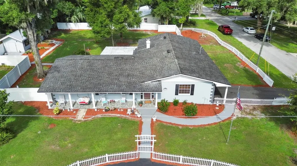 860 S Woodward Avenue Deland FL 32720