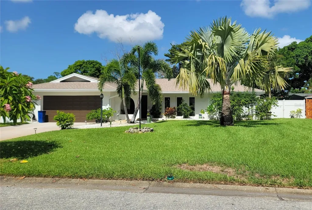 1220 63rd Street NW Bradenton FL 34209