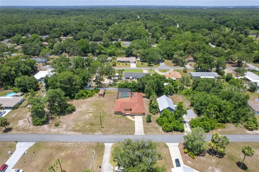 25 N Country Club Drive Crystal River FL 34429