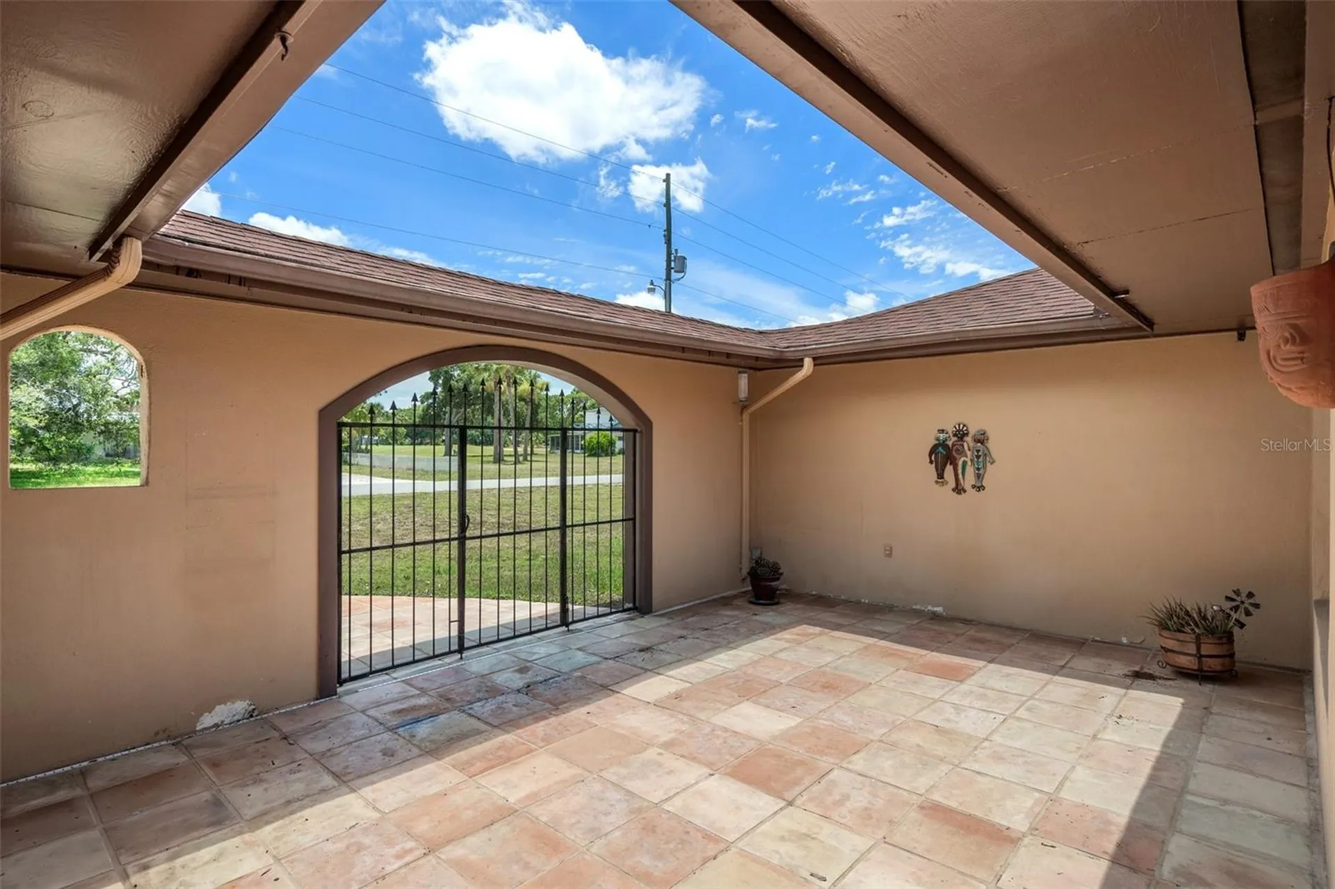25 N Country Club Drive Crystal River FL 34429