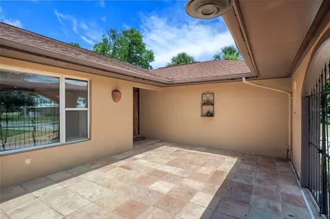 25 N Country Club Drive Crystal River FL 34429