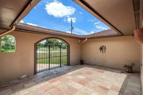 25 N Country Club Drive Crystal River FL 34429