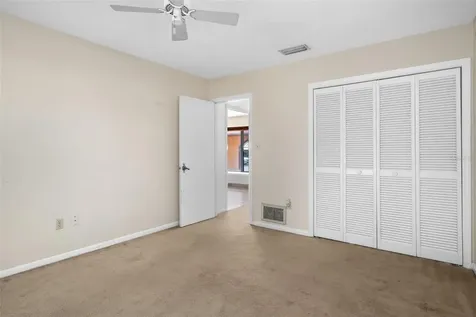 25 N Country Club Drive Crystal River FL 34429
