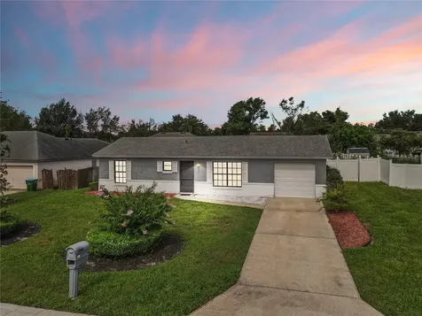 624 Holbrook Avenue Deltona FL 32738