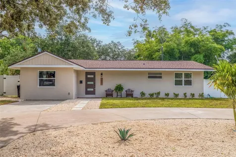 4720 5th Street S St Petersburg FL 33705