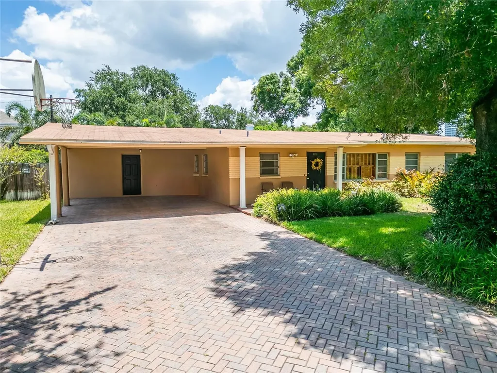 3211 W Leona Street Tampa FL 33629