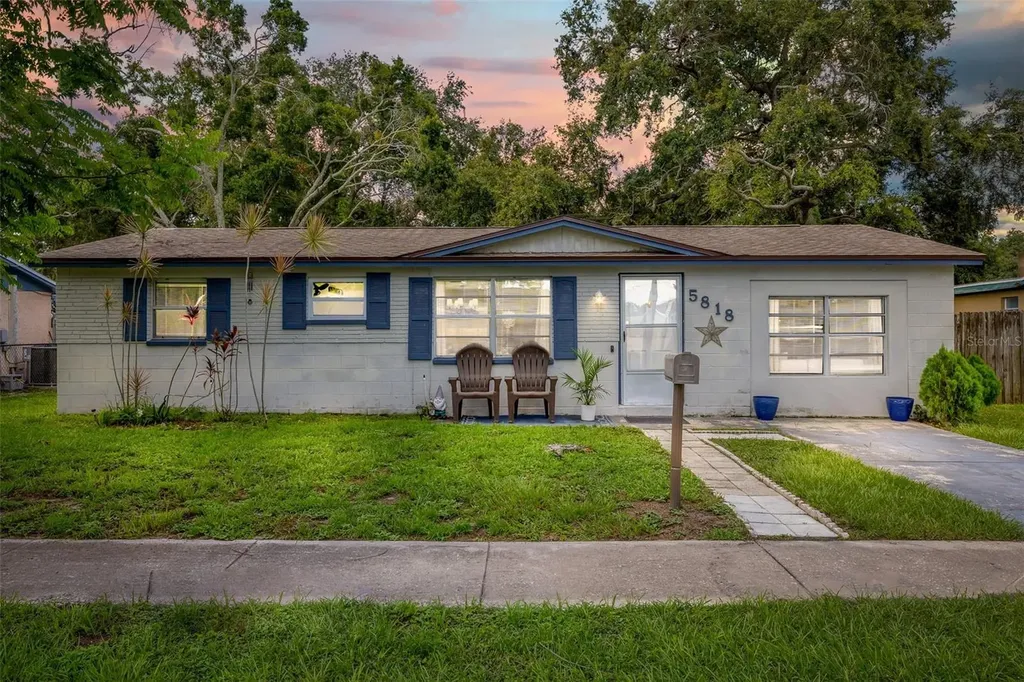 5818 93rd Avenue N Pinellas Park FL 33782