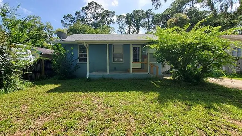 10 William Drive Daytona Beach FL 32117
