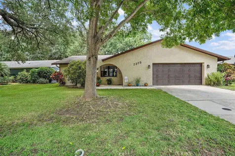 7275 57th Avenue N St Petersburg FL 33709