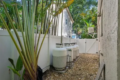 4804 W Juno Street Tampa FL 33629