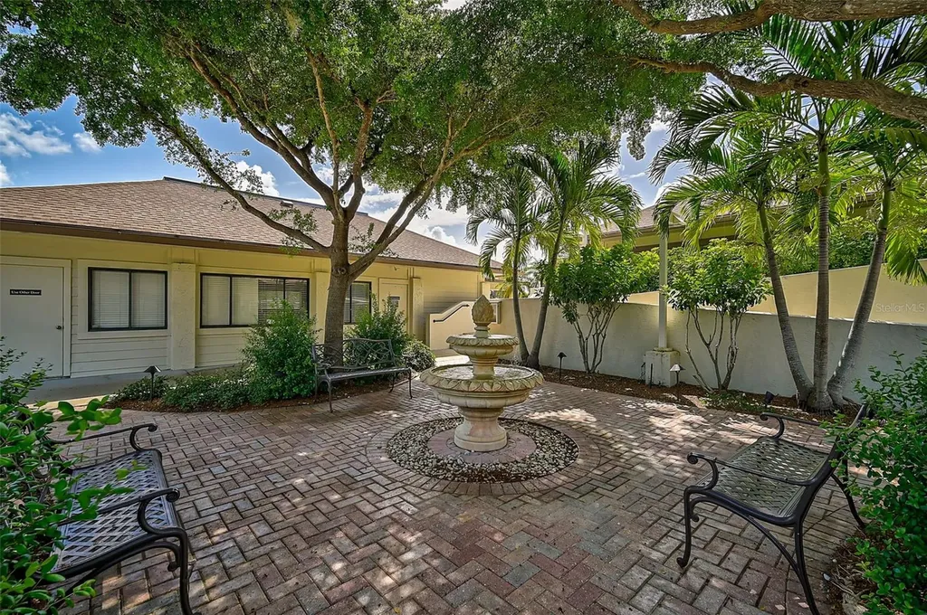 684 Bird Bay Drive W Venice FL 34285