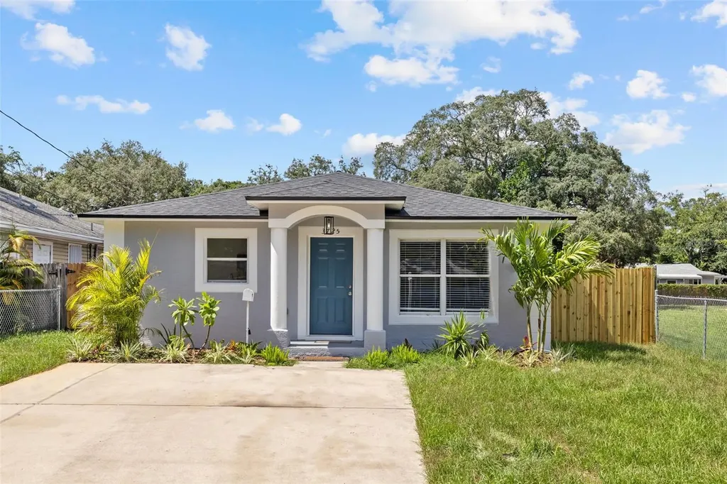 3725 19th Avenue S St Petersburg FL 33711