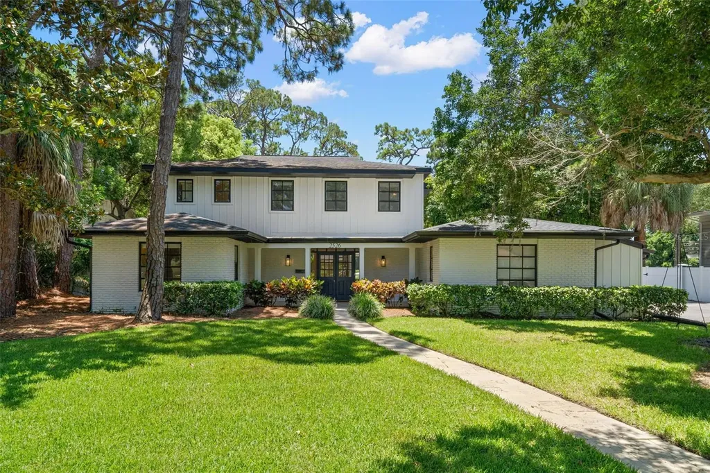 2526 Madrid Way S St Petersburg FL 33712