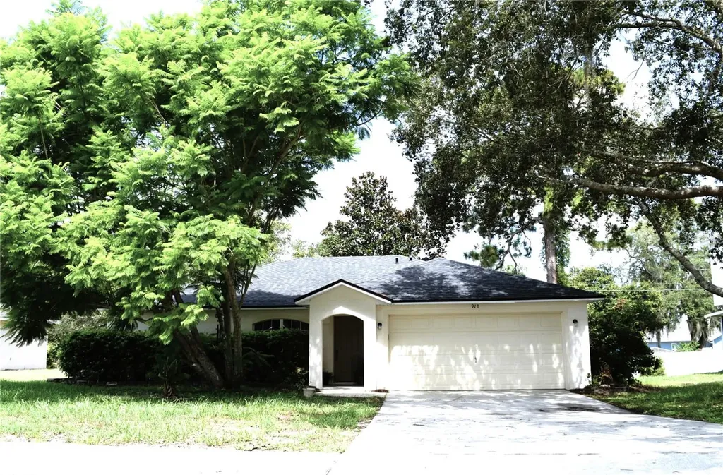 918 Humphrey Boulevard Deltona FL 32738