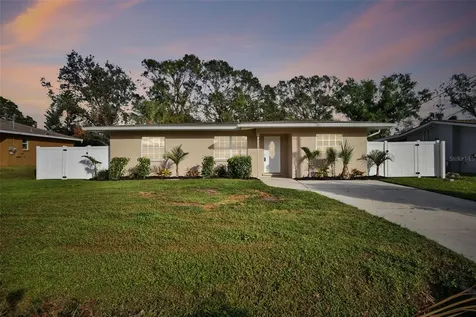 831 Searcy Avenue Sarasota FL 34237