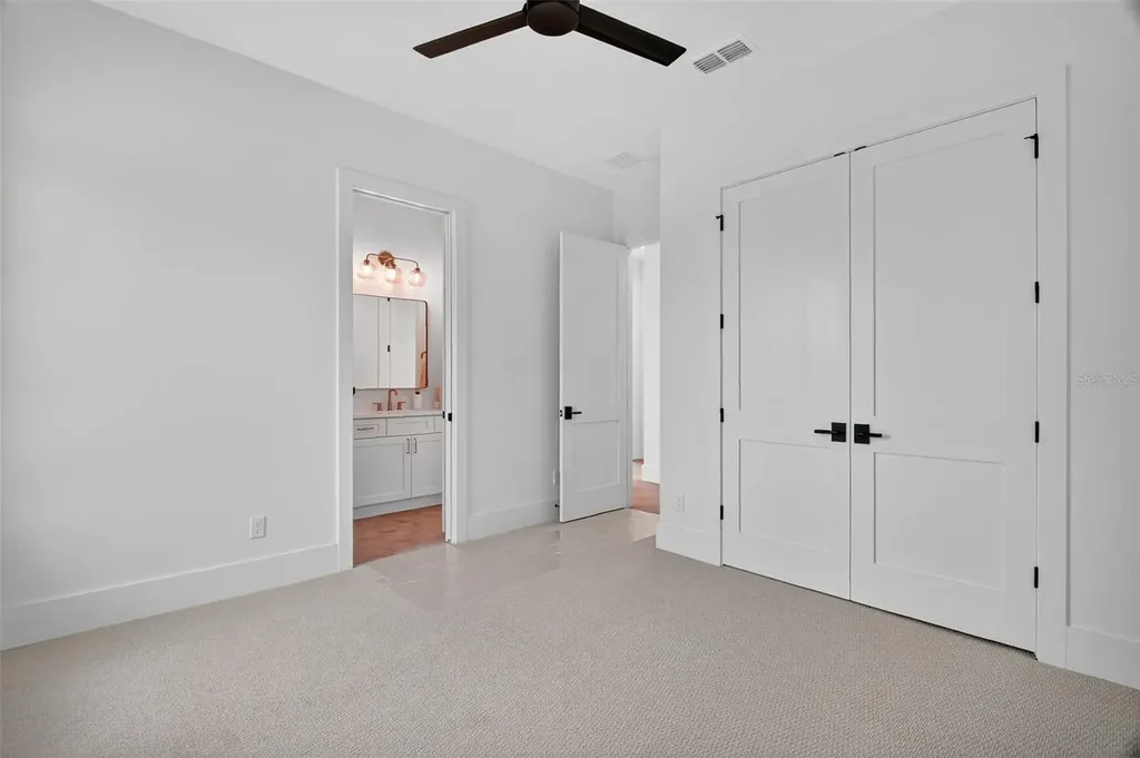 576 Casey Loop Mount Dora FL 32757