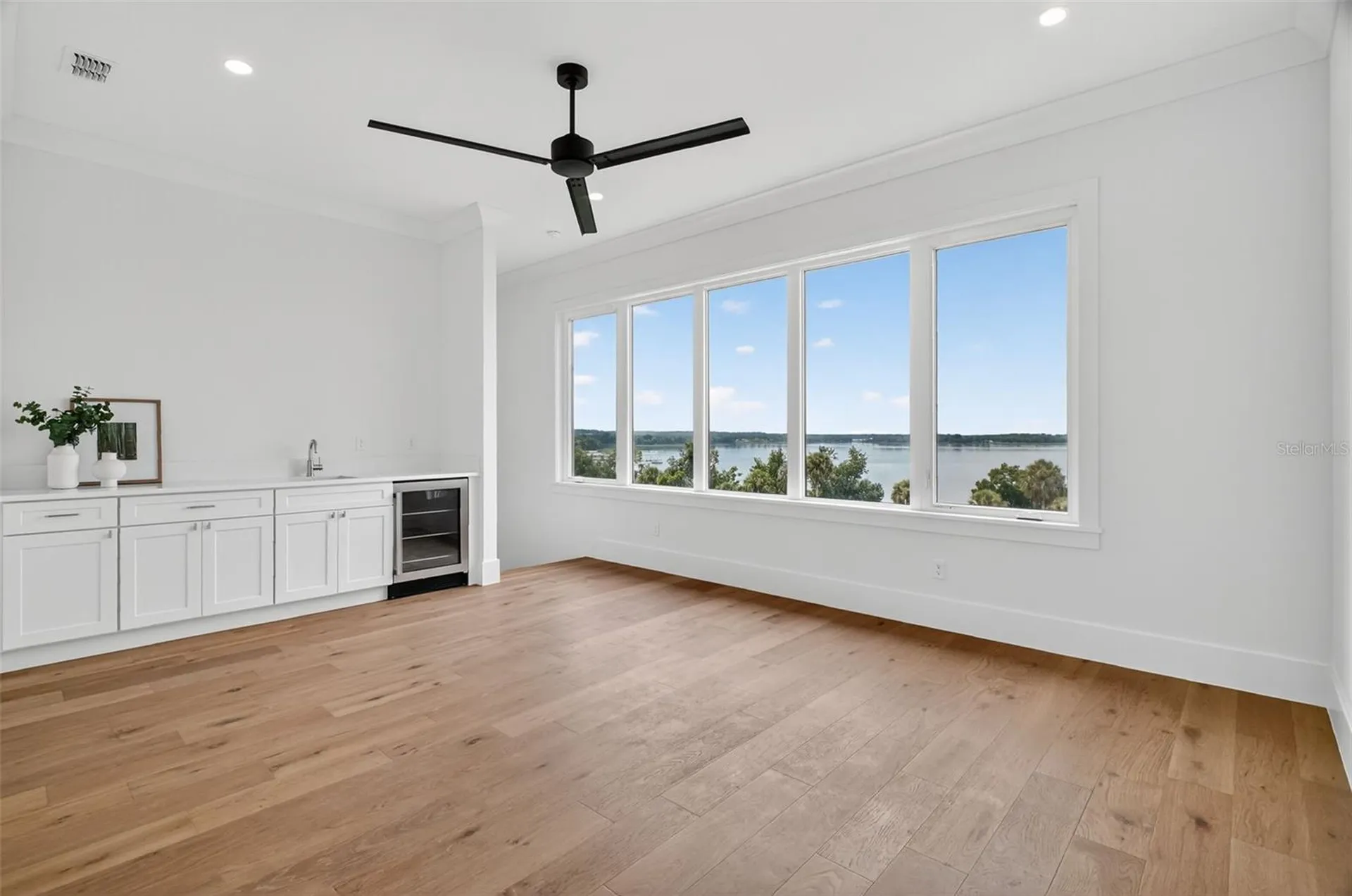 576 Casey Loop Mount Dora FL 32757