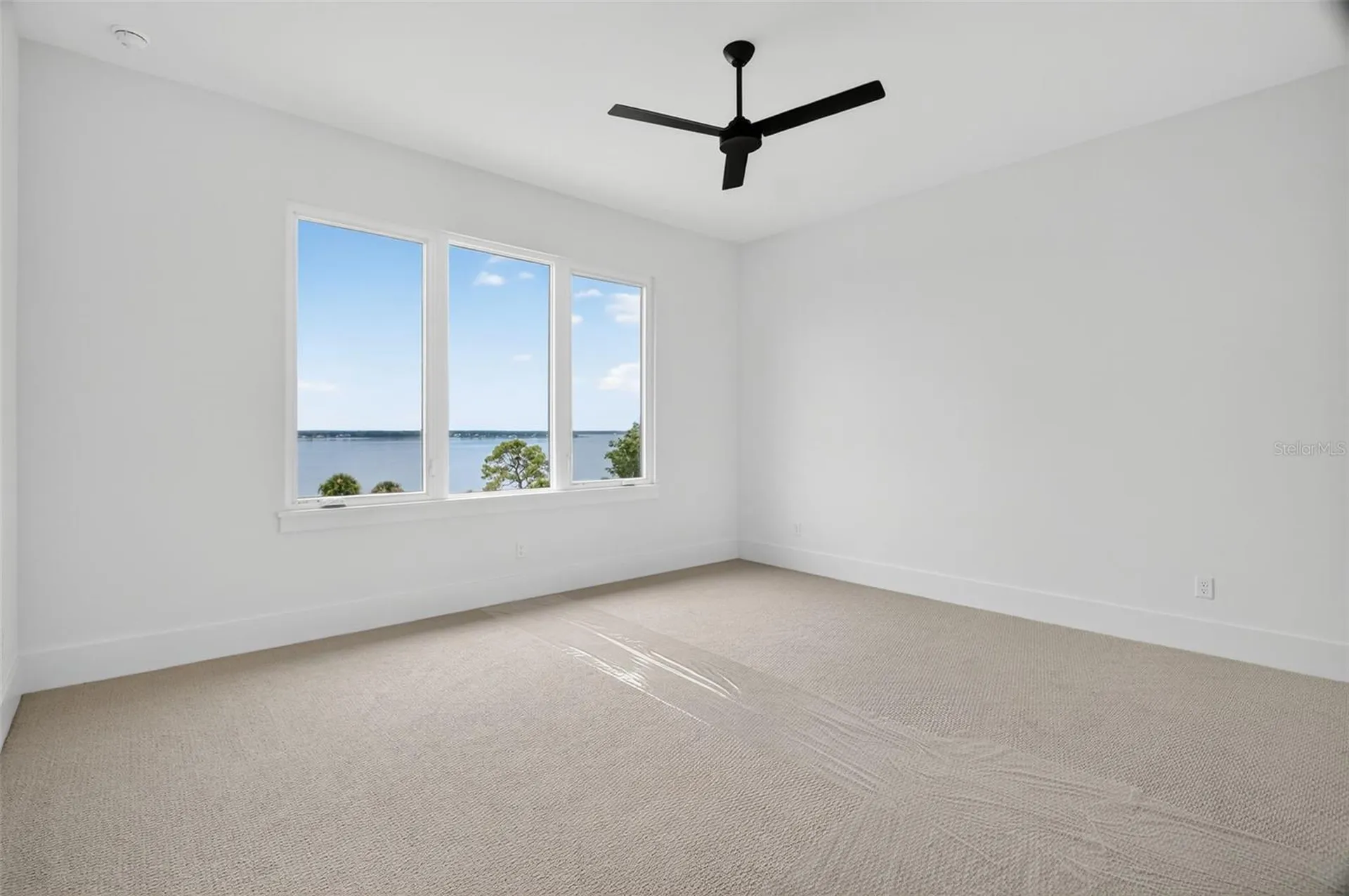 576 Casey Loop Mount Dora FL 32757