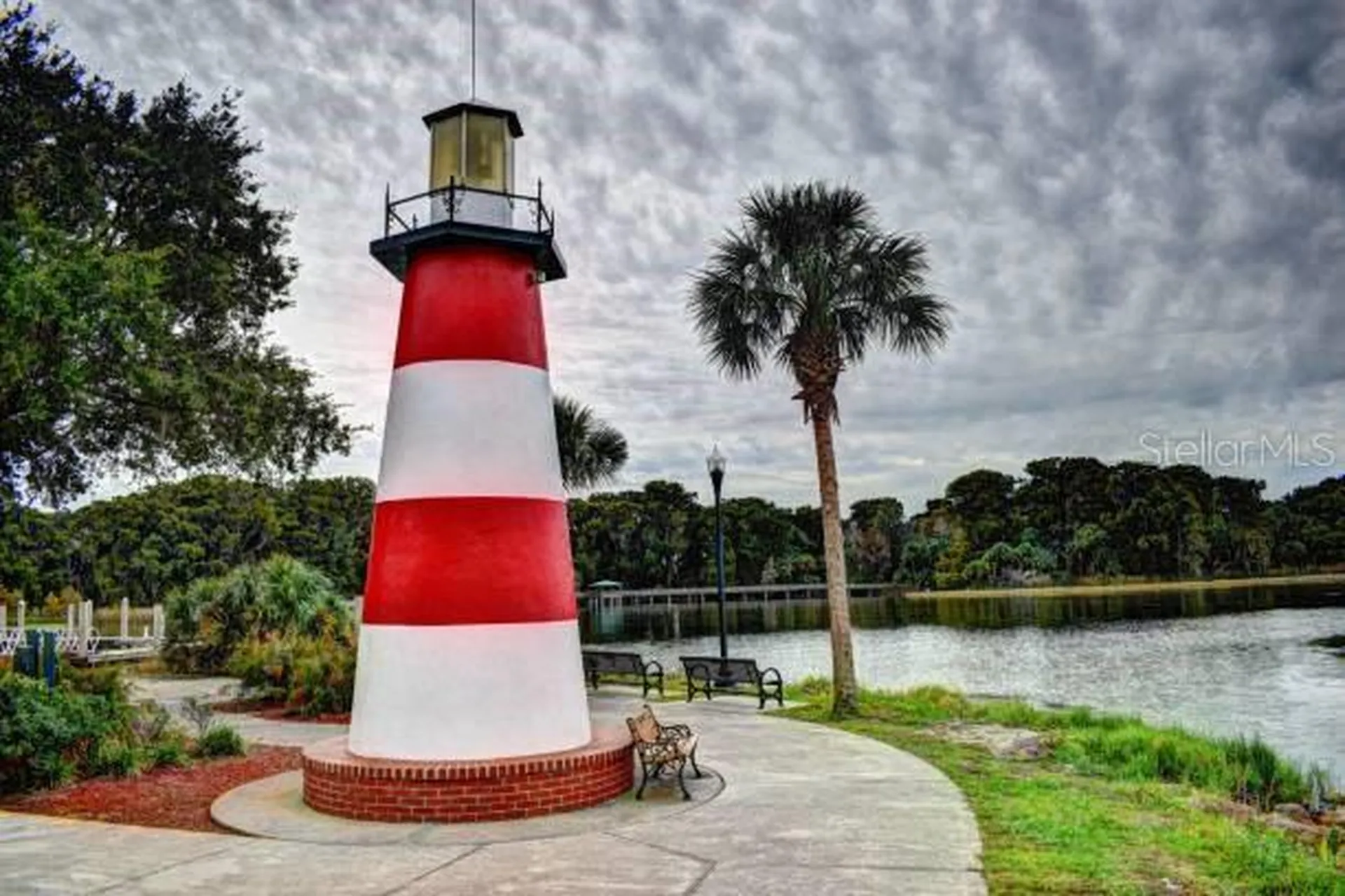 576 Casey Loop Mount Dora FL 32757