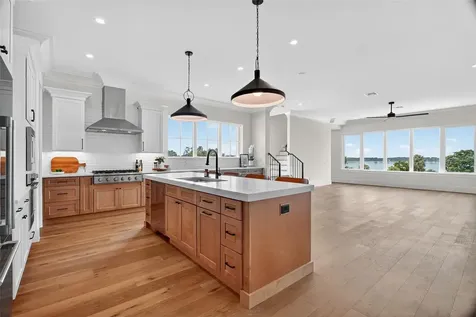 576 Casey Loop Mount Dora FL 32757