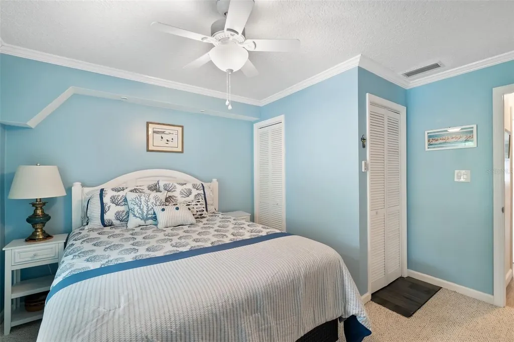 5257 Beach Drive SE St Petersburg FL 33705