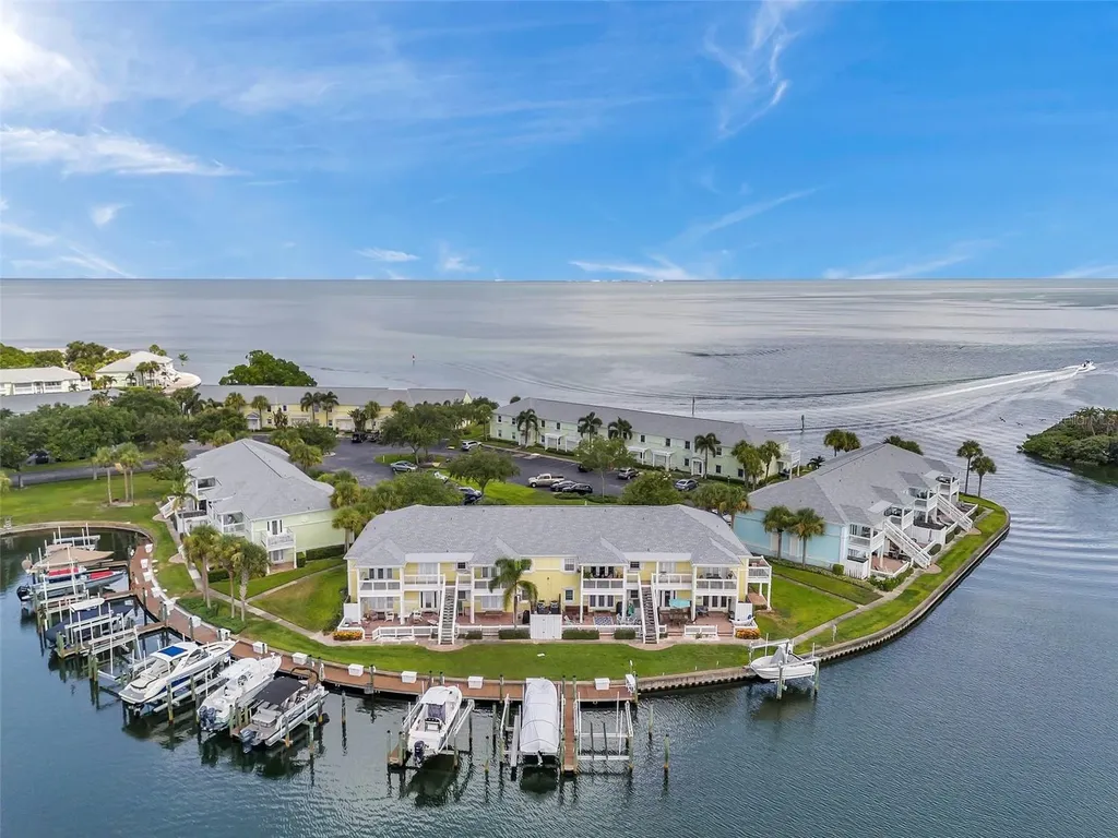 5257 Beach Drive SE St Petersburg FL 33705