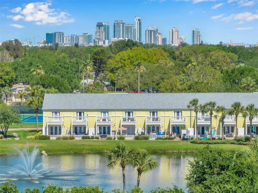 5257 Beach Drive SE St Petersburg FL 33705