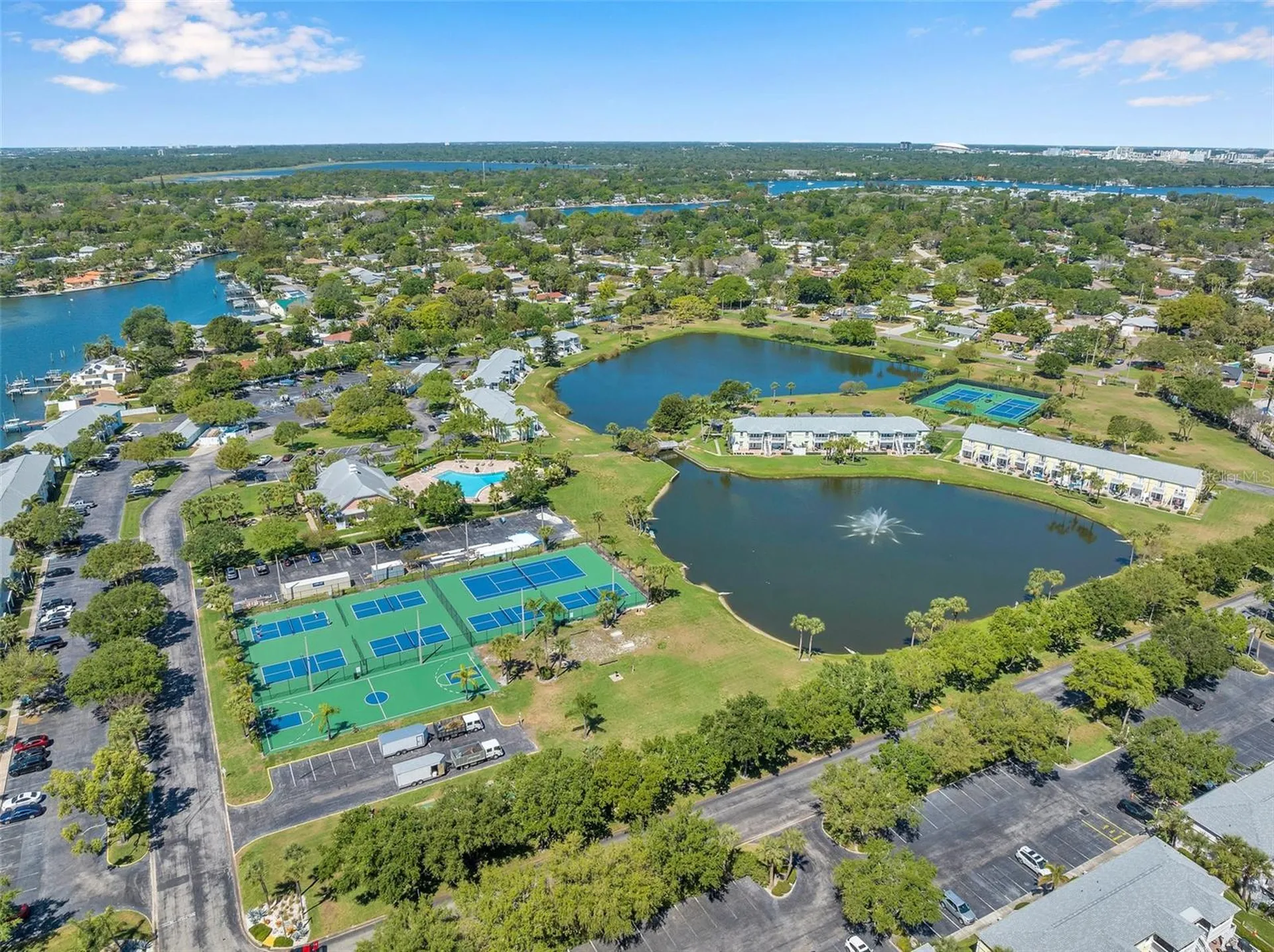 5257 Beach Drive SE St Petersburg FL 33705