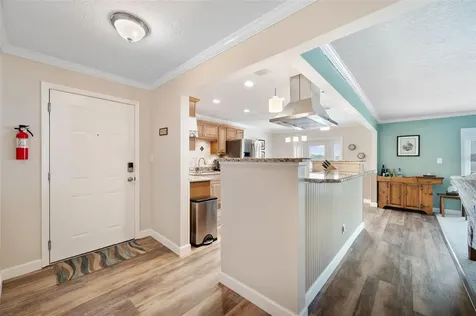 5257 Beach Drive SE St Petersburg FL 33705