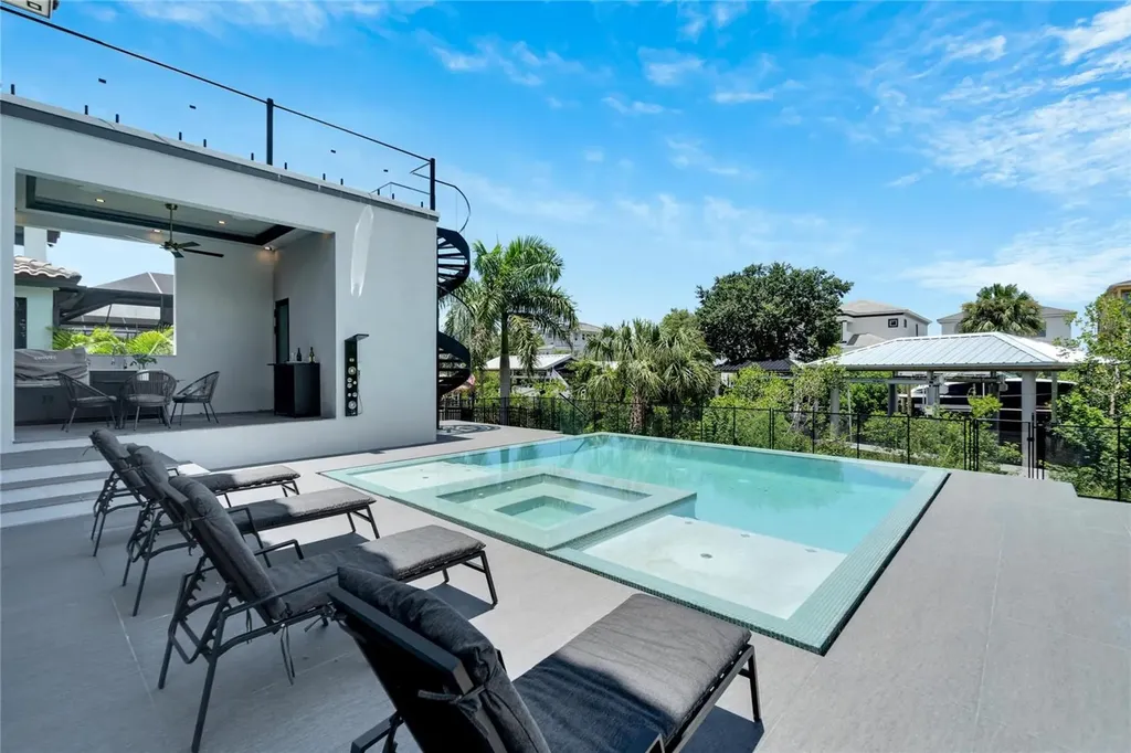 519 Treviso Drive Apollo Beach FL 33572