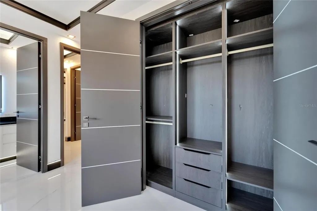 517 Treviso Drive Apollo Beach FL 33572