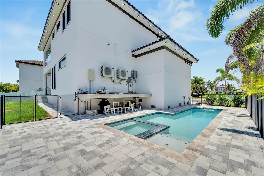 517 Treviso Drive Apollo Beach FL 33572