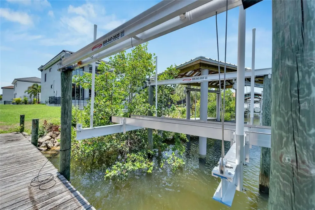 517 Treviso Drive Apollo Beach FL 33572