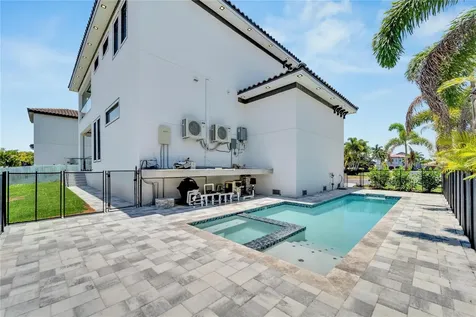 517 Treviso Drive Apollo Beach FL 33572