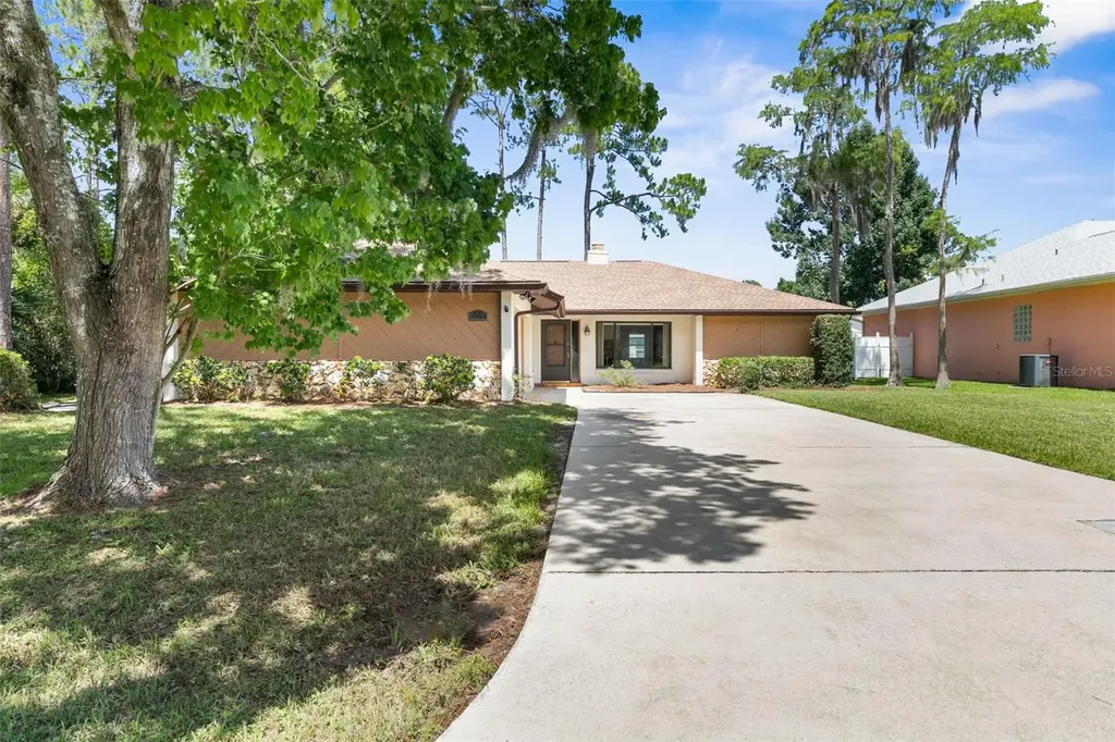 100 Palmwood Drive Palm Coast FL 32164