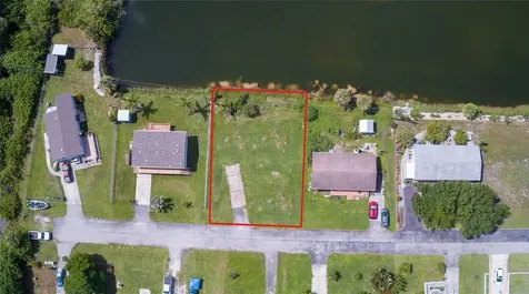 2811 Carl Avenue Punta Gorda FL 33950