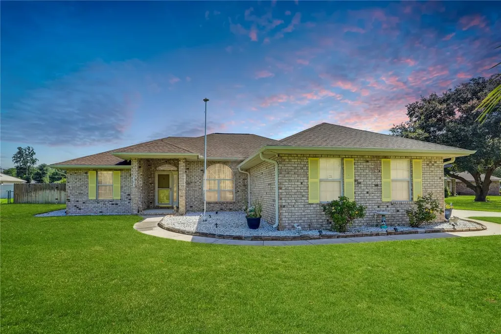 383 SW Woodcrest Drive Lake City FL 32024