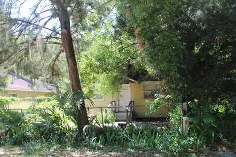 16320 3rd Street Umatilla FL 32784